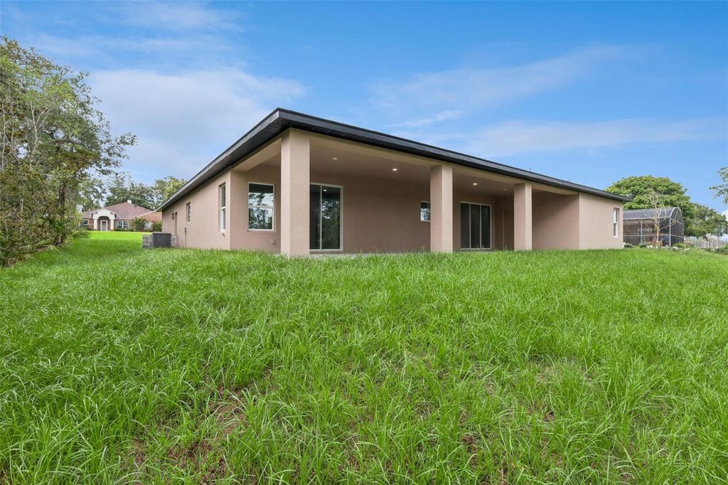 Image 28 of property listing at 2043 WATERSEDGE DRIVE, Deltona, FL 32738