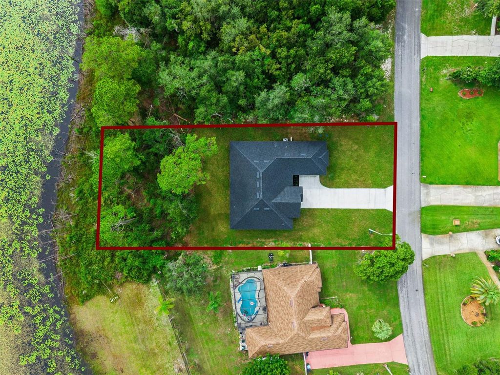 Image 33 of property listing at 2043 WATERSEDGE DRIVE, Deltona, FL 32738