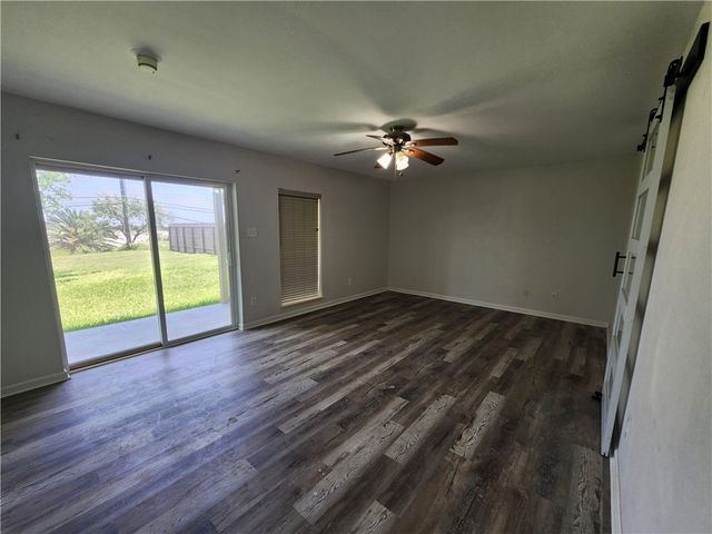 6093 Ennis Joslin, Corpus Christi, TX 78412