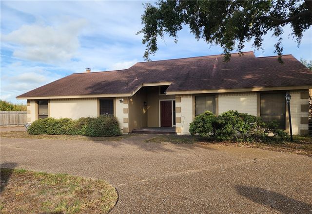 6093 Ennis Joslin, Corpus Christi, TX 78412