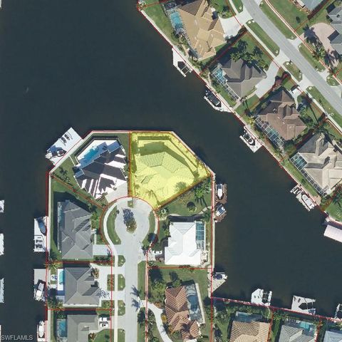 131 Templewood CT, Marco Island, FL 34145