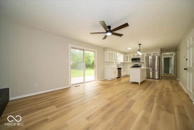 370 Winding Way, Carmel, IN 46032
