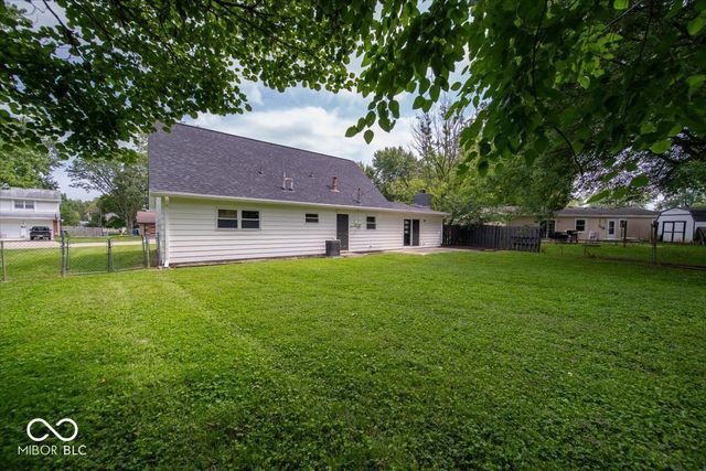 370 Winding Way, Carmel, IN 46032