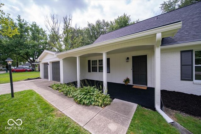 370 Winding Way, Carmel, IN 46032