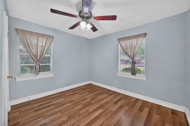 423 Mckown Drive, Mansfield, TX 76063