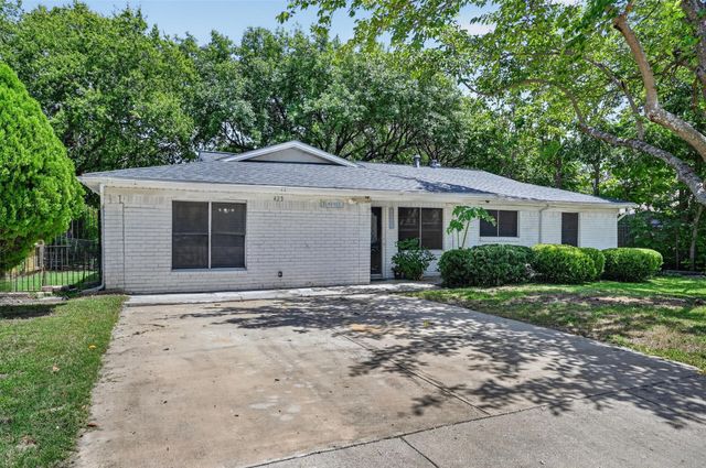 423 Mckown Drive, Mansfield, TX 76063