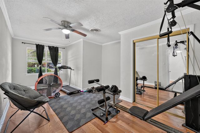 423 Mckown Drive, Mansfield, TX 76063
