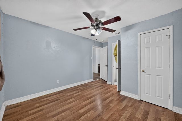 423 Mckown Drive, Mansfield, TX 76063