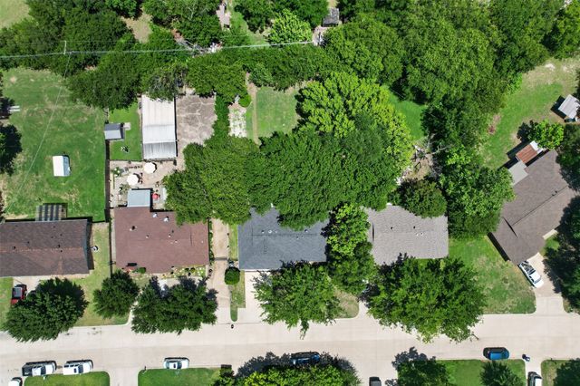 423 Mckown Drive, Mansfield, TX 76063