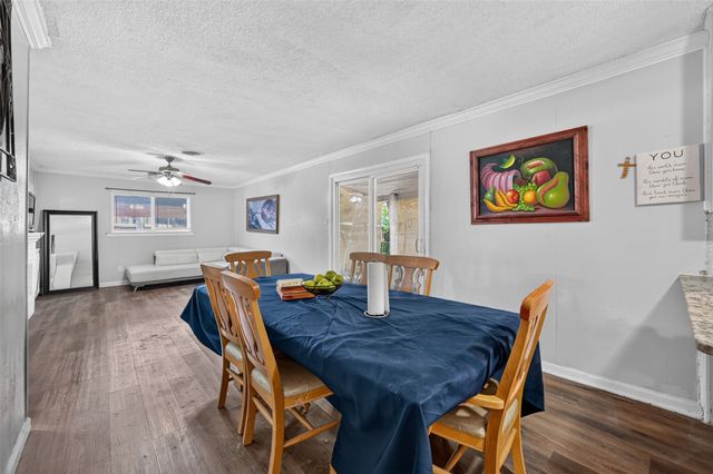 423 Mckown Drive, Mansfield, TX 76063