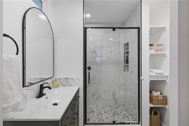 211 N Western, San Pedro, CA 90732