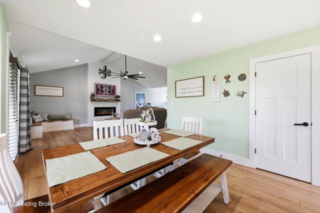 859 The Landings, Taylorsville, KY 40071