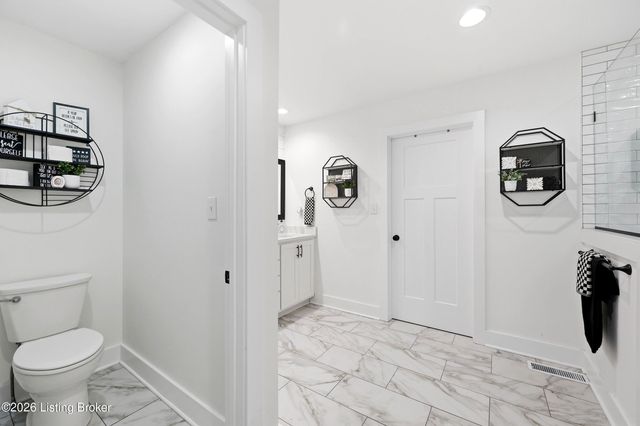 859 The Landings, Taylorsville, KY 40071