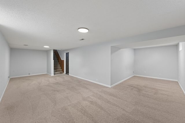 10855 President Drive NE, Blaine, MN 55434