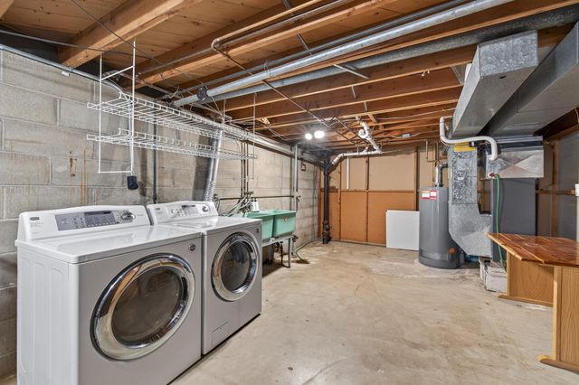 10855 President Drive NE, Blaine, MN 55434
