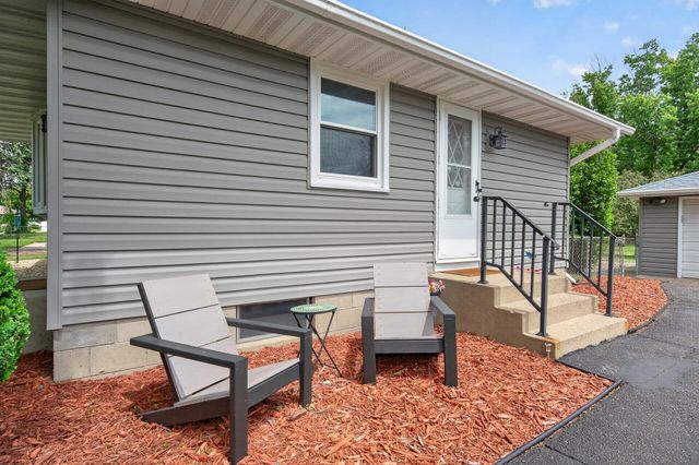 10855 President Drive NE, Blaine, MN 55434