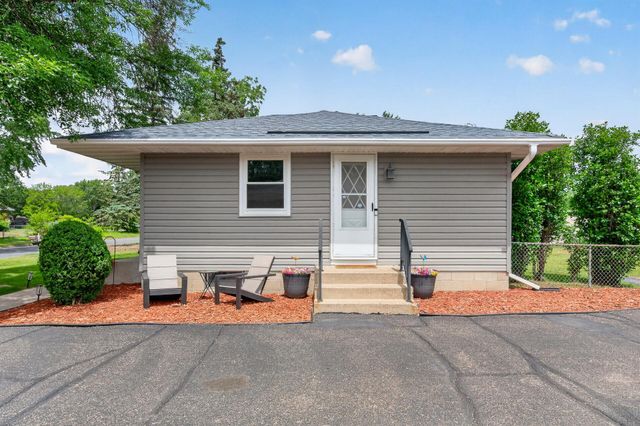 10855 President Drive NE, Blaine, MN 55434