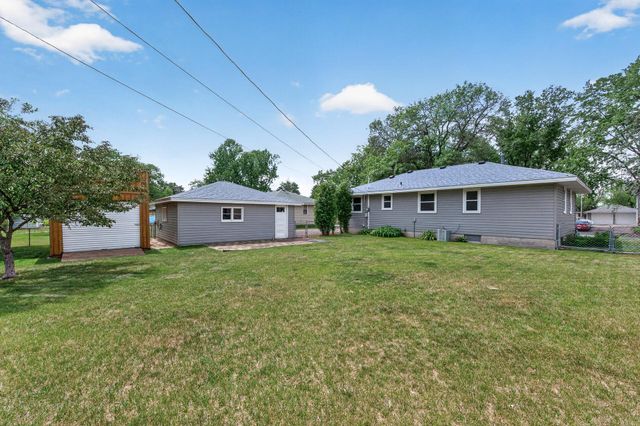 10855 President Drive NE, Blaine, MN 55434