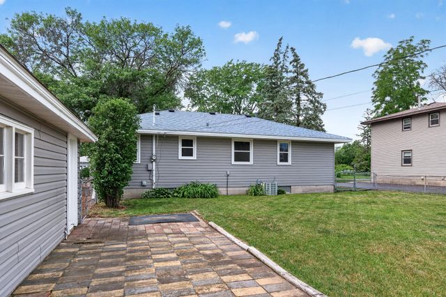 10855 President Drive NE, Blaine, MN 55434