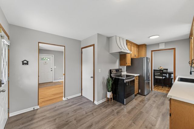 10855 President Drive NE, Blaine, MN 55434