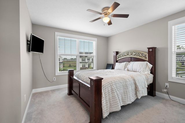 349 Harvest Walk Loop, Delaware, OH 43015