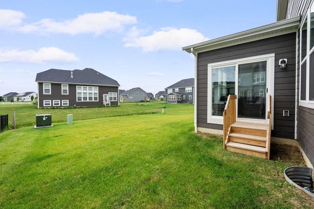 349 Harvest Walk Loop, Delaware, OH 43015