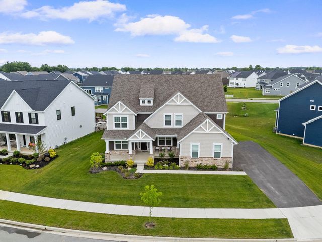 349 Harvest Walk Loop, Delaware, OH 43015