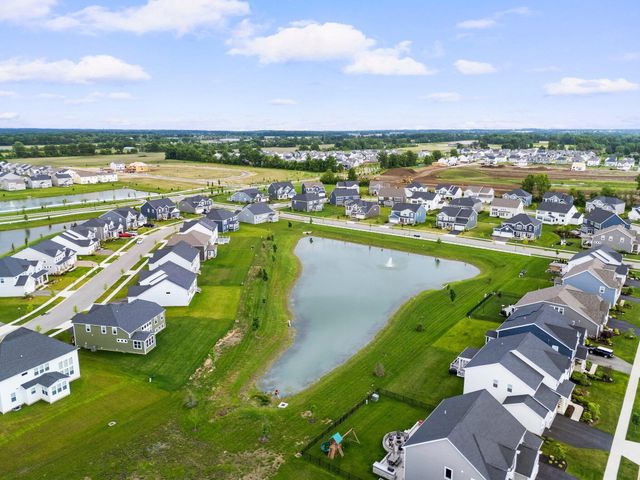 349 Harvest Walk Loop, Delaware, OH 43015