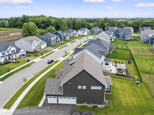 349 Harvest Walk Loop, Delaware, OH 43015