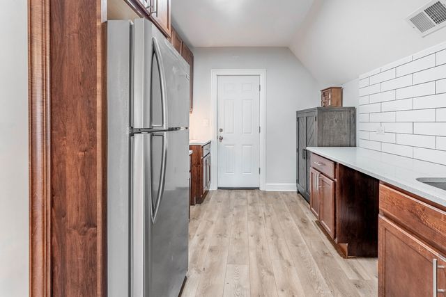 6337 W Patterson Avenue, Chicago, IL 60634