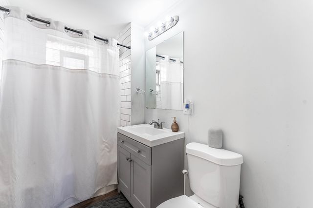 6337 W Patterson Avenue, Chicago, IL 60634