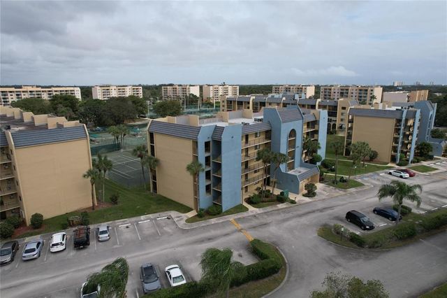 2788 TENNIS CLUB Drive 101, West Palm Beach, FL 33417