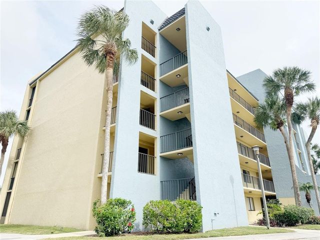 2788 TENNIS CLUB Drive 101, West Palm Beach, FL 33417