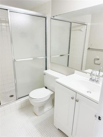 2788 TENNIS CLUB Drive 101, West Palm Beach, FL 33417