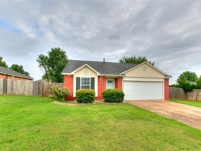 905 Boot Hill Lane, Noble, OK 73068