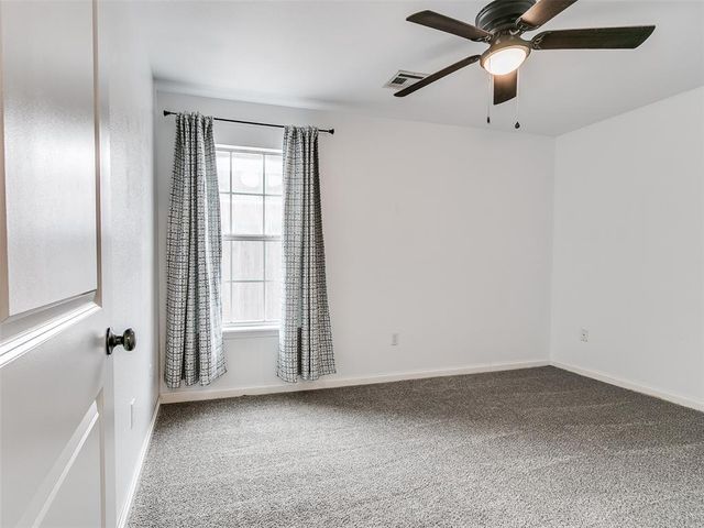 905 Boot Hill Lane, Noble, OK 73068