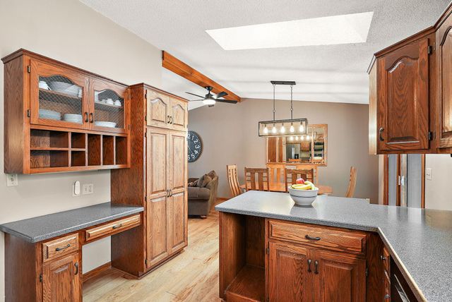 276 Twin Lake Trail, Little Canada, MN 55127