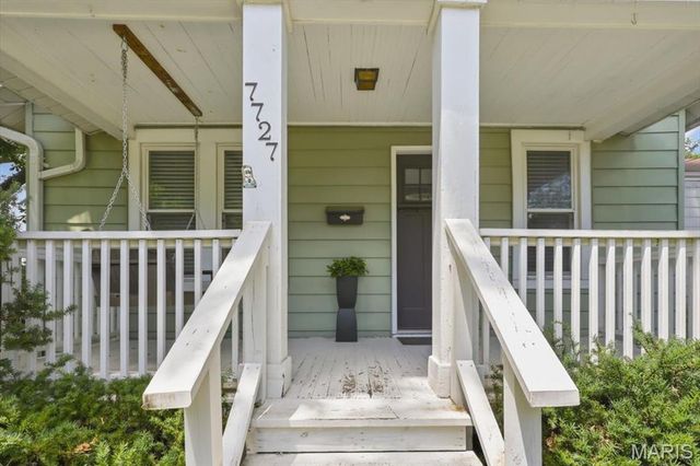 7727 Jerome Avenue, Maplewood, MO 63143
