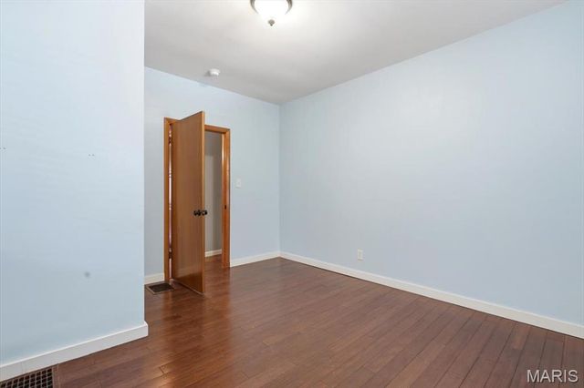 7727 Jerome Avenue, Maplewood, MO 63143