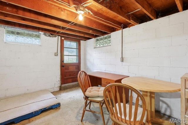 7727 Jerome Avenue, Maplewood, MO 63143
