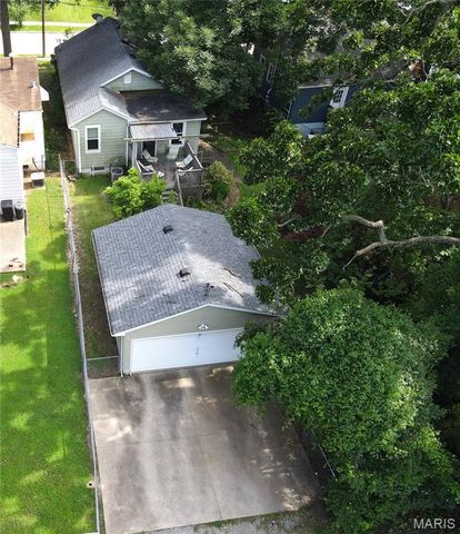 7727 Jerome Avenue, Maplewood, MO 63143