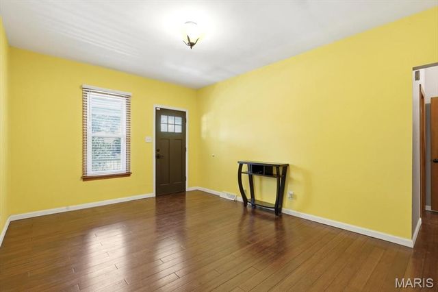 7727 Jerome Avenue, Maplewood, MO 63143