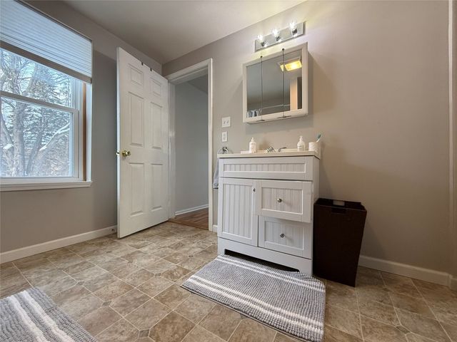 11060 EDINBORO Road, Mckean, PA 16426