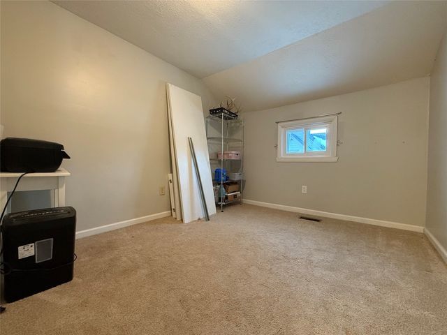 11060 EDINBORO Road, Mckean, PA 16426