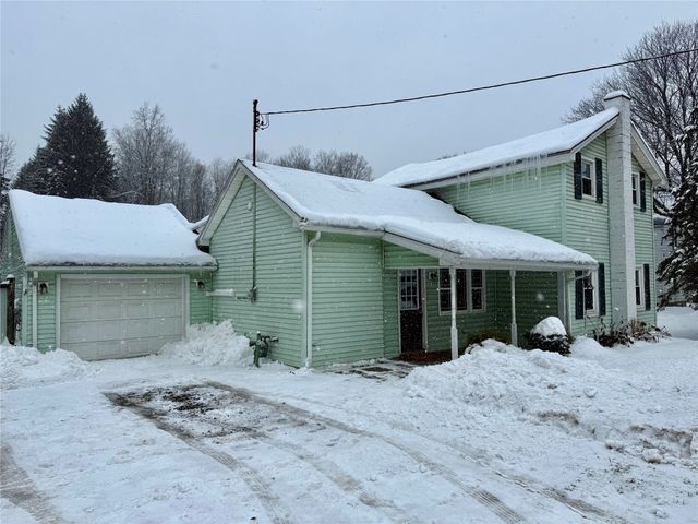 11060 EDINBORO Road, Mckean, PA 16426