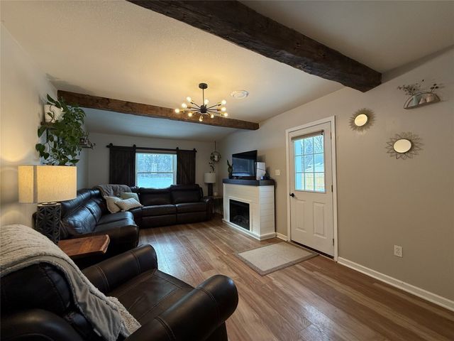 11060 EDINBORO Road, Mckean, PA 16426