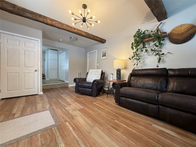 11060 EDINBORO Road, Mckean, PA 16426