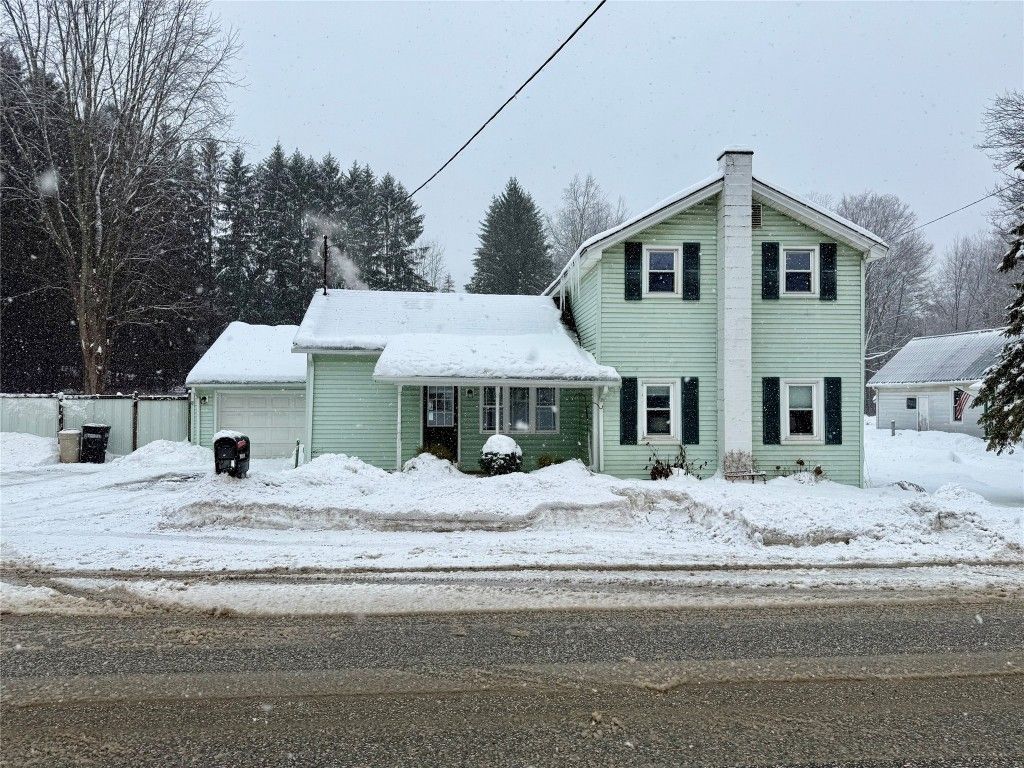 11060 EDINBORO Road, Mckean, PA 16426