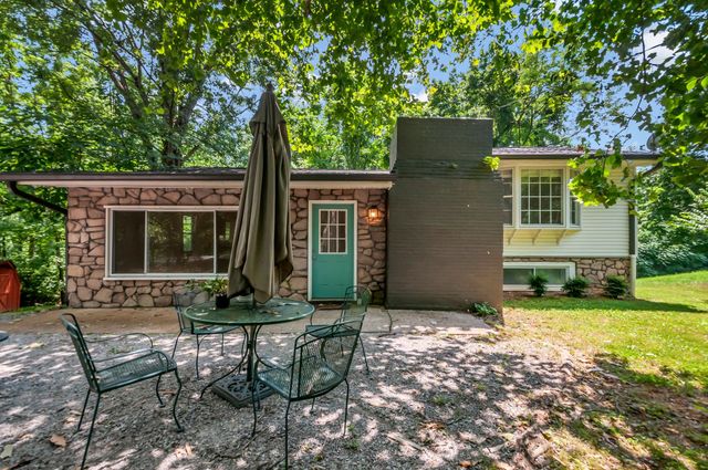 4080 Manning Hollow Rd, Pegram, TN 37143