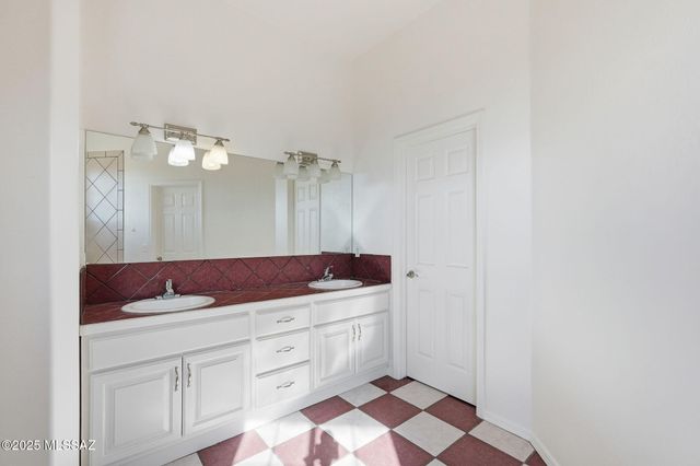 1028 Calle Cumpas, Rio Rico, AZ 85648